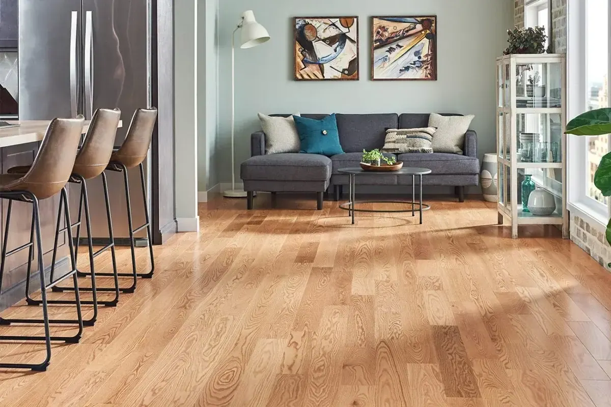 Red oak hardwood flooring in a furnished Tulsa, OK living room